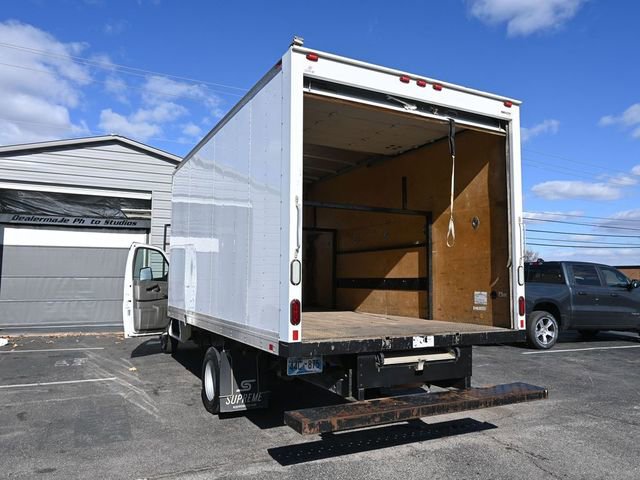 Used 2017 Chevrolet Express 3500 image 27