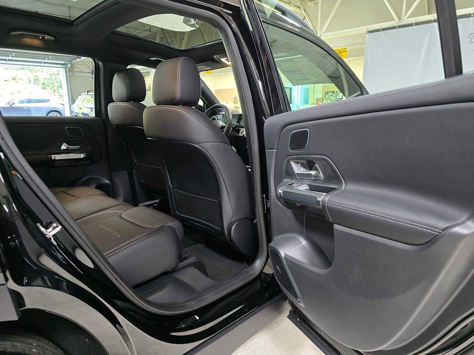 New 2026 Mercedes-Benz GLB 35 AMG 4MATIC image 15