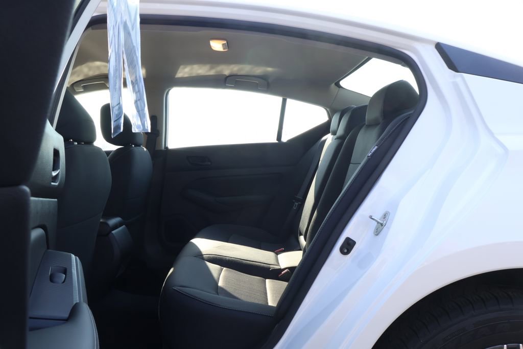 Used 2024 Nissan Altima 2.5 SV image 37