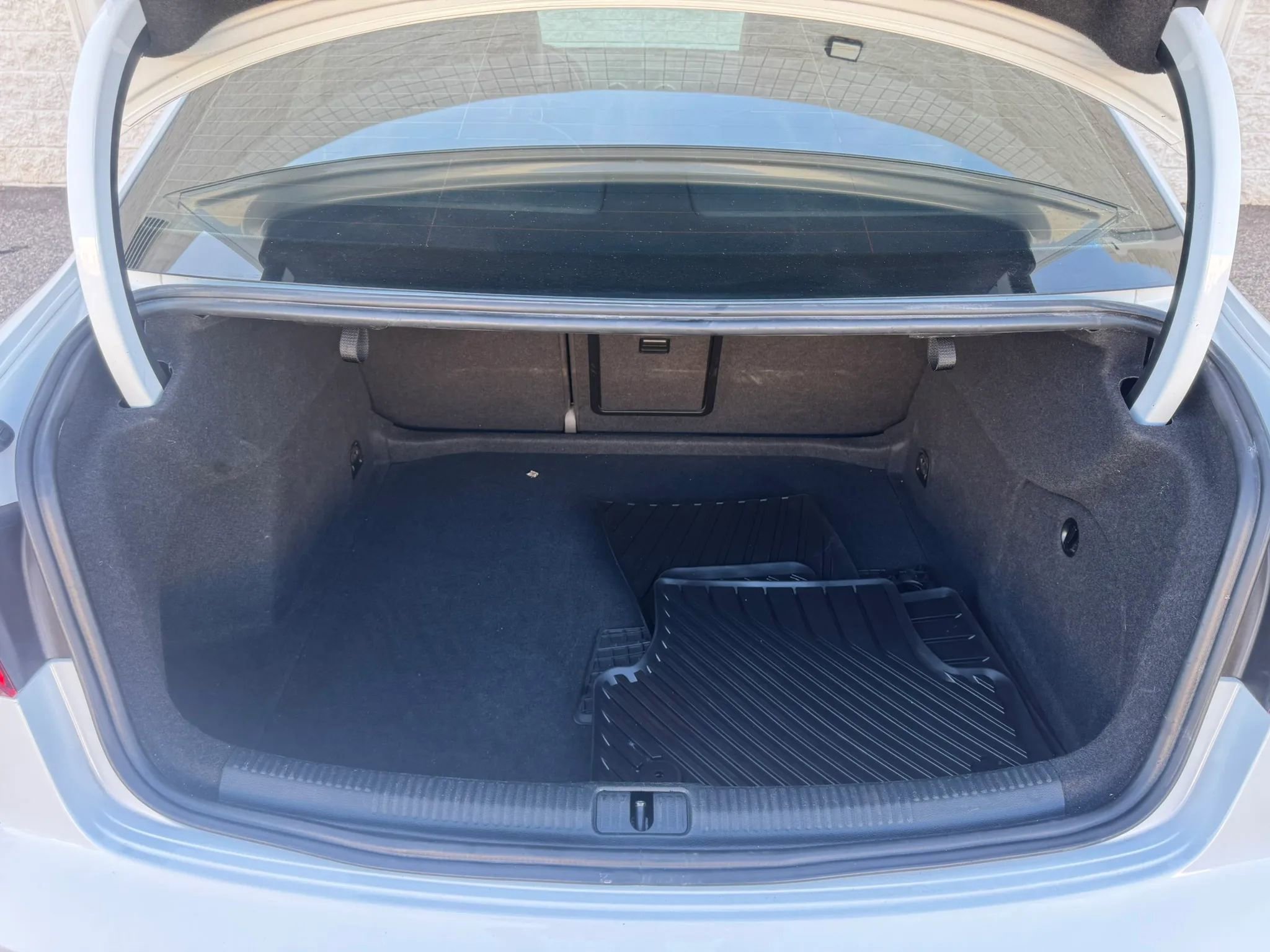 Used 2015 Audi A3 TDI Premium Plus image 9