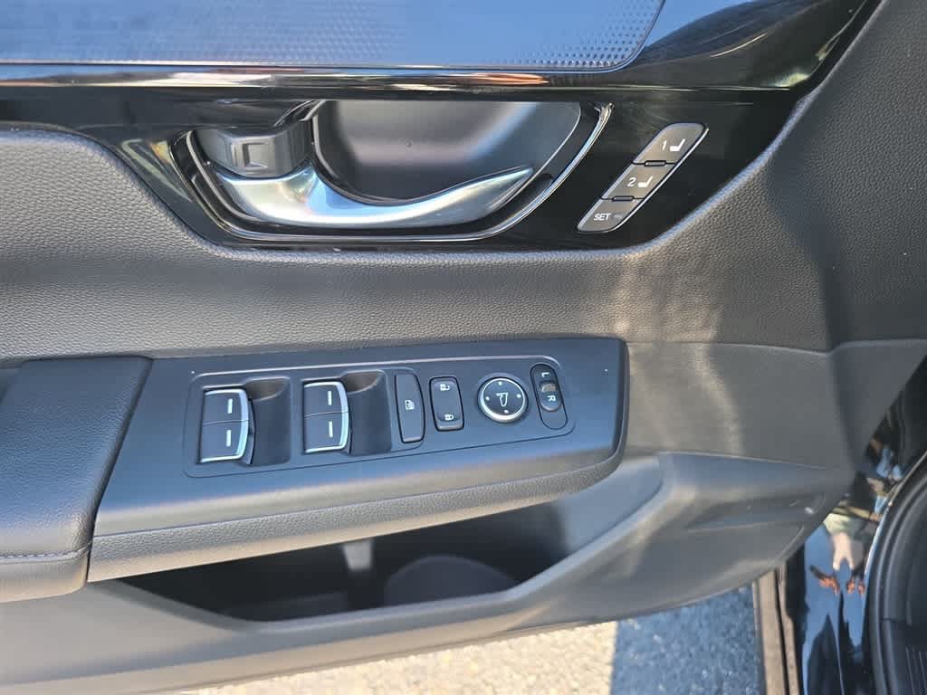 Certified 2025 Honda CR-V EX-L image 17