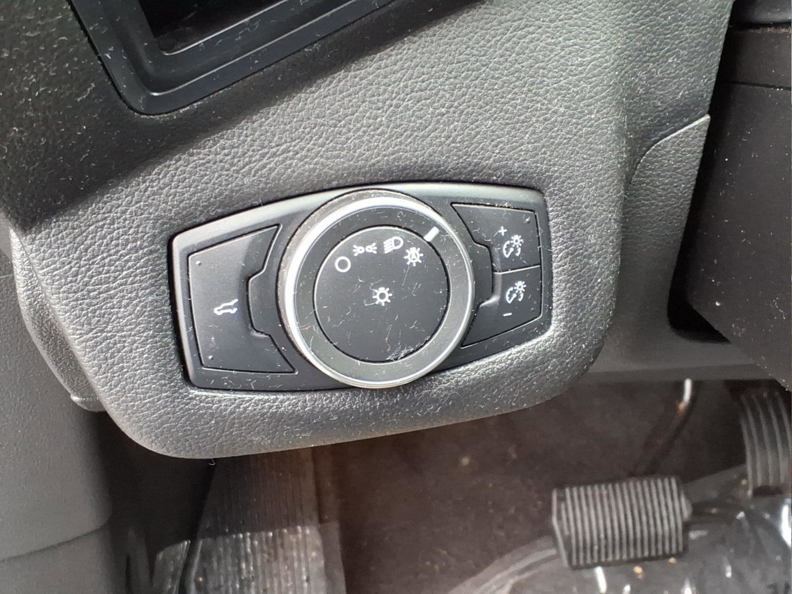 Used 2019 Ford Escape S image 17