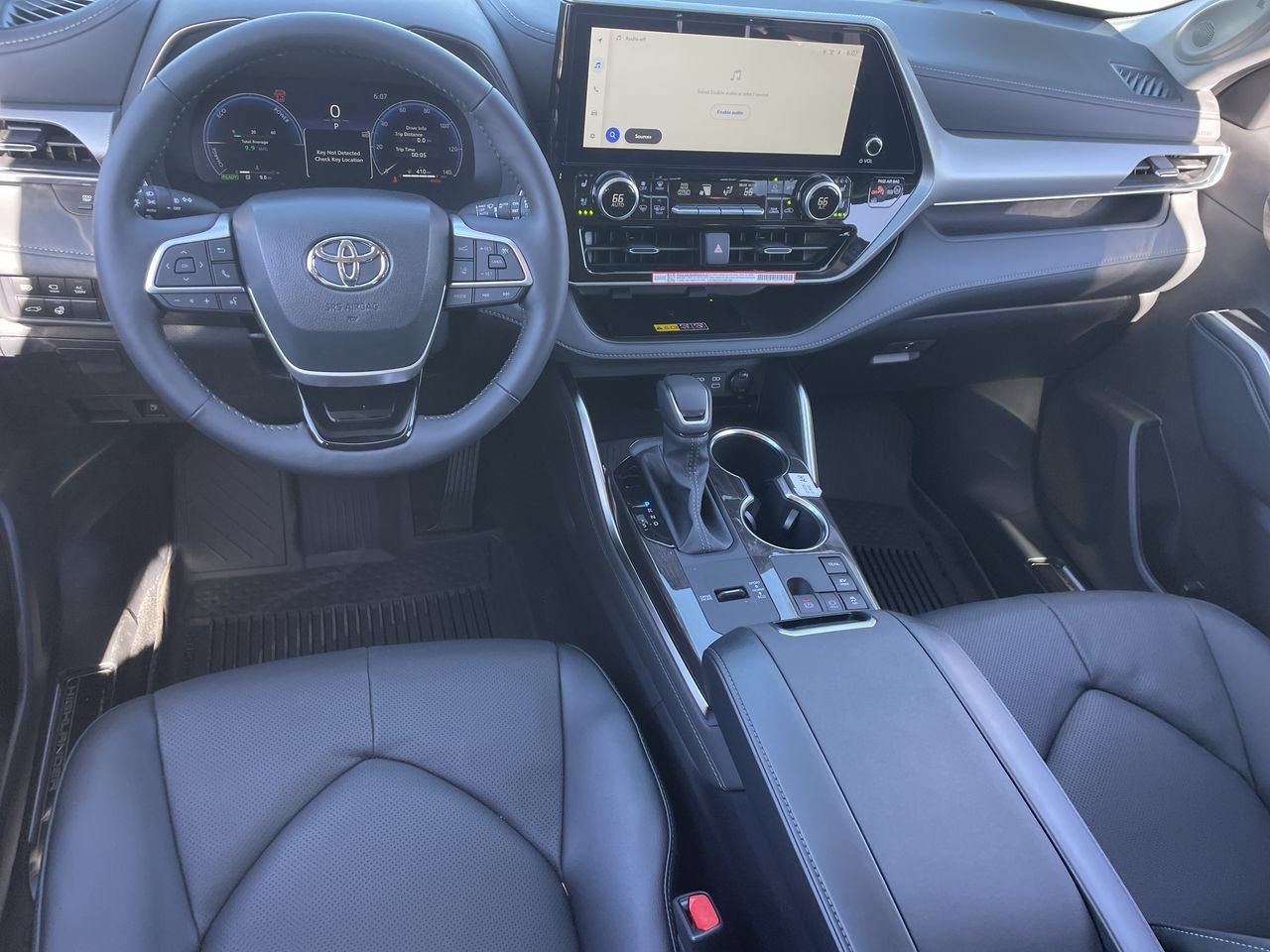 New 2026 Toyota Highlander Platinum AWD/4WD image 19