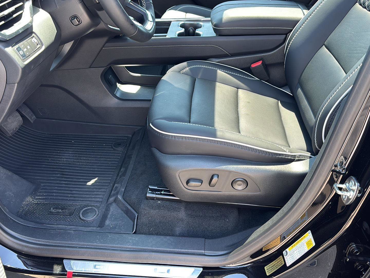 New 2025 GMC Acadia Denali w/ Super Cruise Package image 14