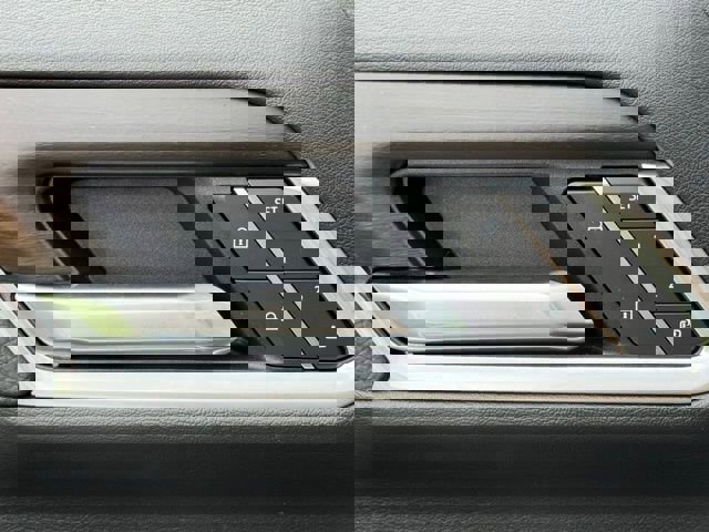 Used 2025 GMC Sierra 3500 Denali w/ Denali Reserve Package image 23