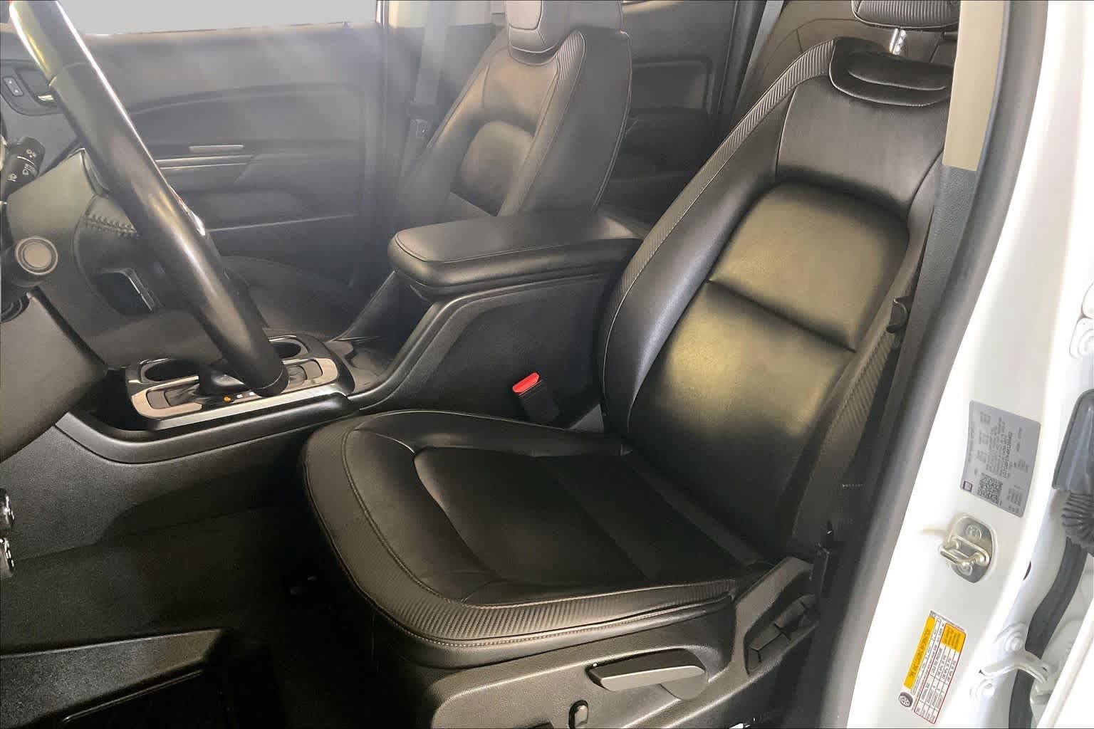 Used 2021 GMC Canyon AT4 w/ Driver Alert Package AWD/4WD image 7