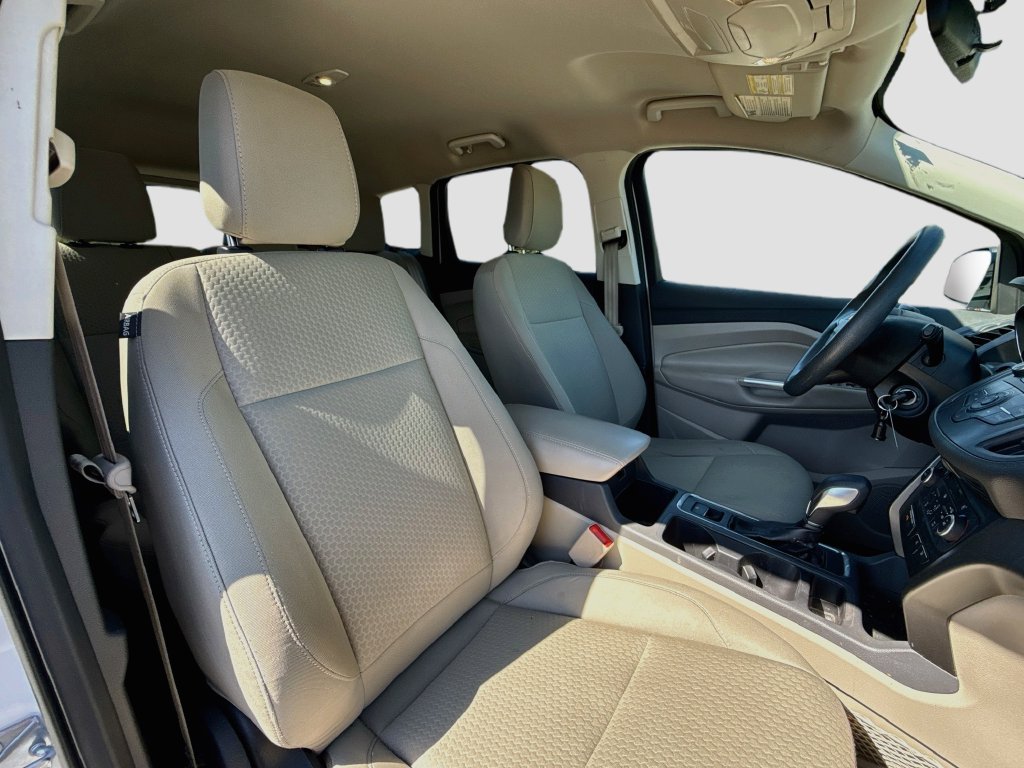 Used 2018 Ford Escape SE FWD image 35