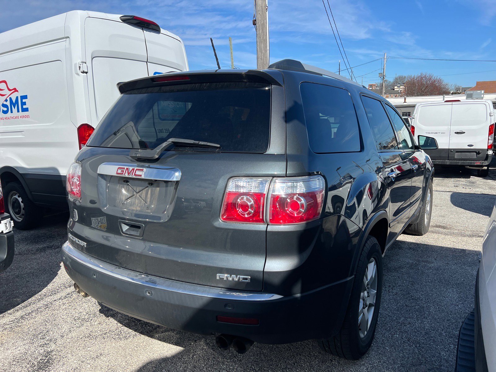 Used 2011 GMC Acadia SLE image 4