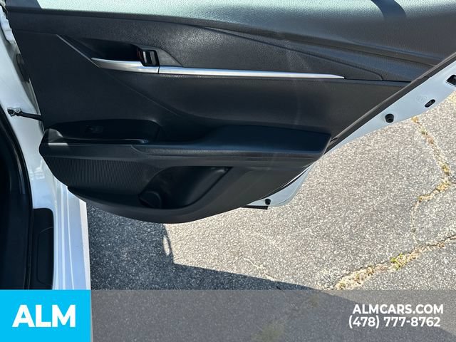 Used 2025 Toyota Camry LE FWD image 18