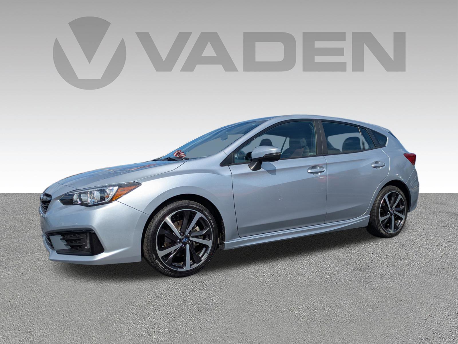 Used 2023 Subaru Impreza 2.0i Sport image 2