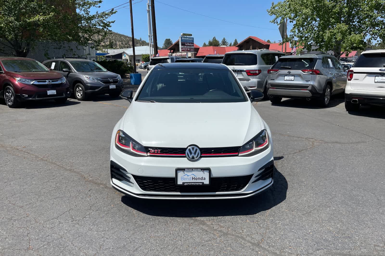 Used 2021 Volkswagen GTI SE FWD image 8