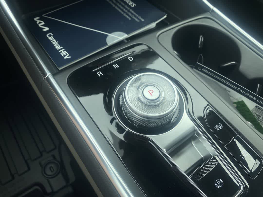 New 2026 Kia Carnival EX FWD image 20