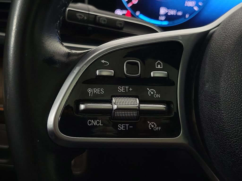 Used 2023 Mercedes-Benz GLS 450 4MATIC image 28