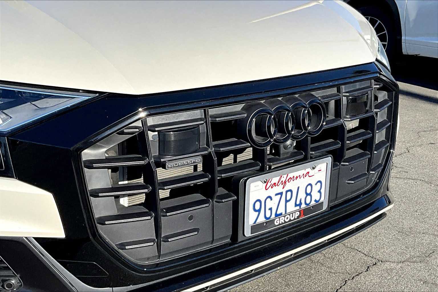 Used 2023 Audi Q8 Prestige w/ Prestige Package image 29