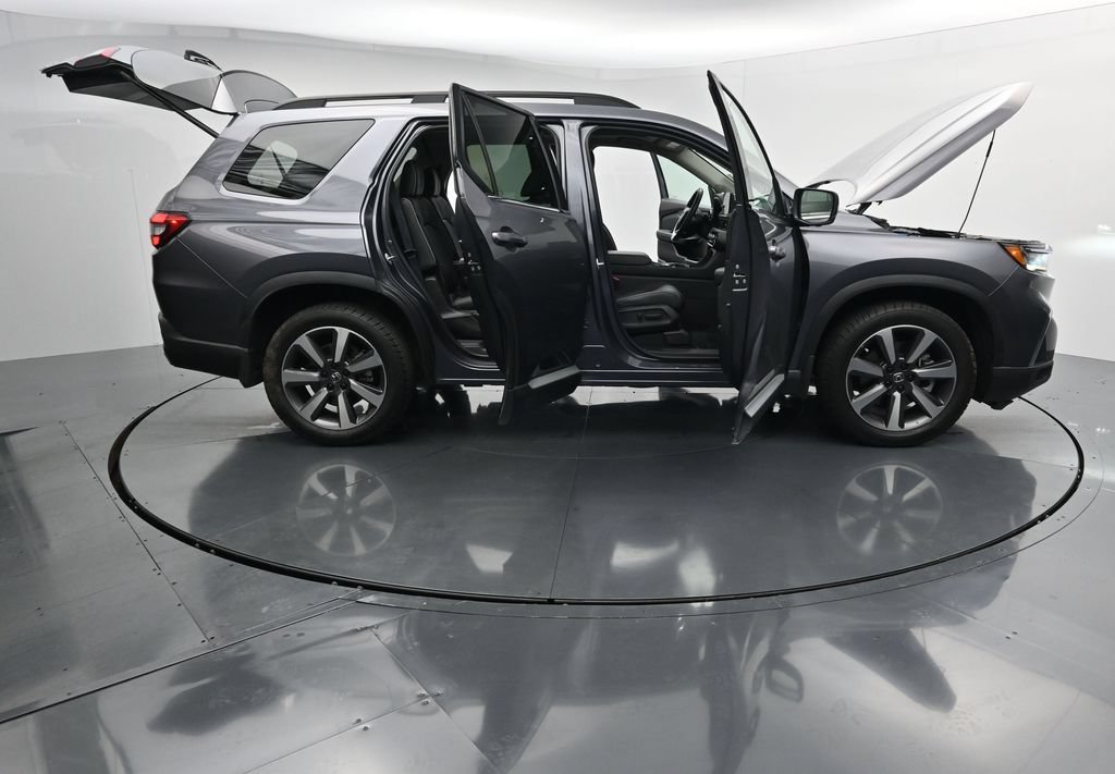 Used 2023 Honda Pilot Elite image 27