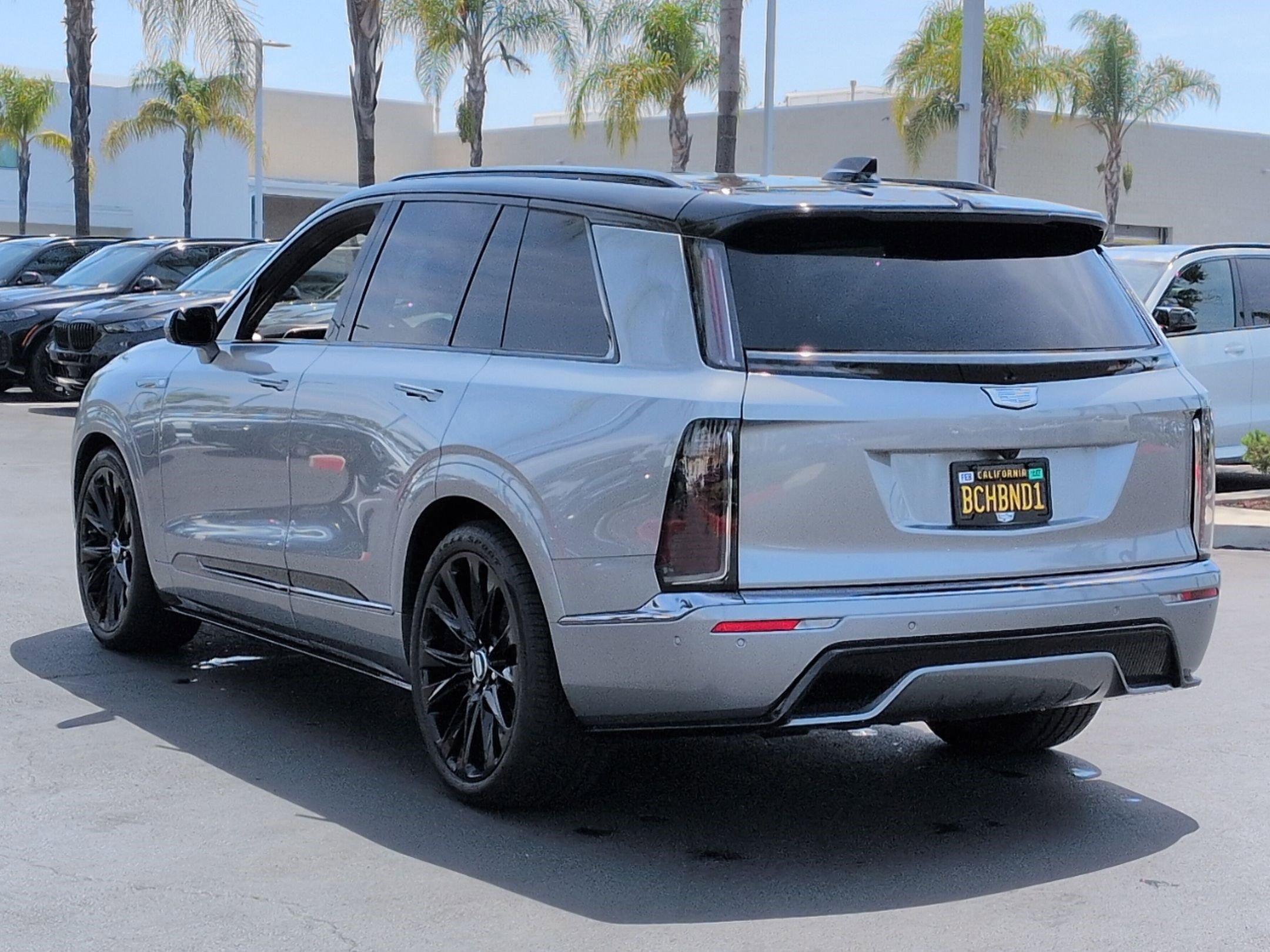 Used 2026 Cadillac Vistiq Platinum AWD/4WD image 8