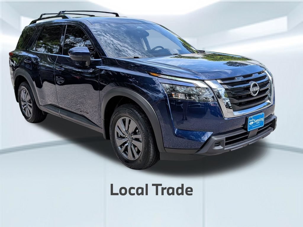 Used 2025 Nissan Pathfinder SV FWD image 9