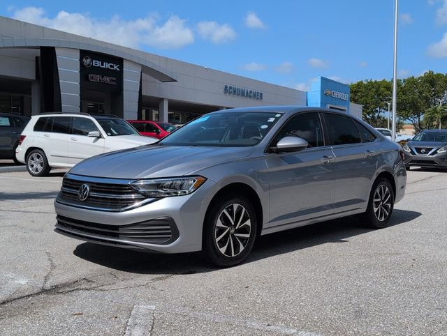 Certified 2022 Volkswagen Jetta S FWD image 3
