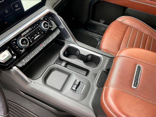 Used 2024 GMC Sierra 2500 Denali Ultimate AWD/4WD image 15