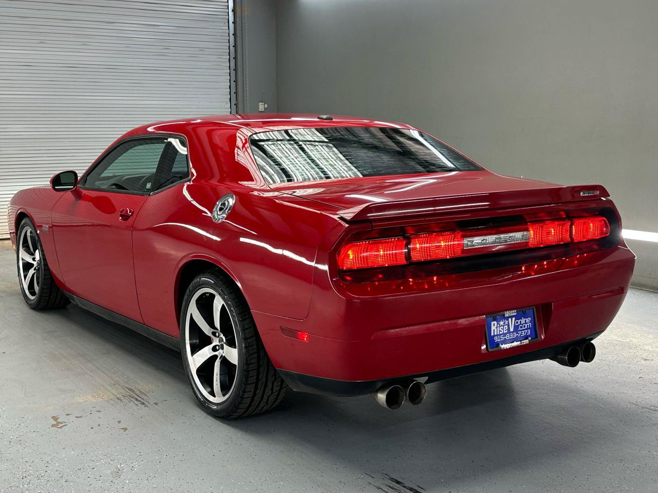 Used 2012 Dodge Challenger SRT8 w/ Premium Sound Group RWD image 6