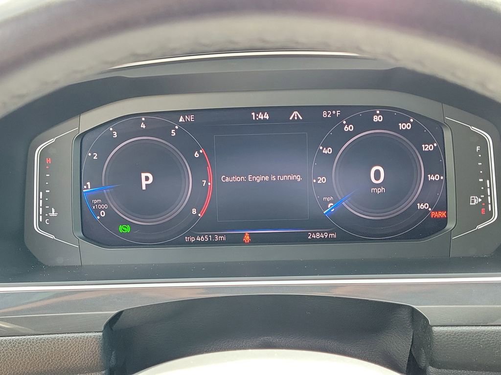 Used 2024 Volkswagen Tiguan SEL R-Line image 30