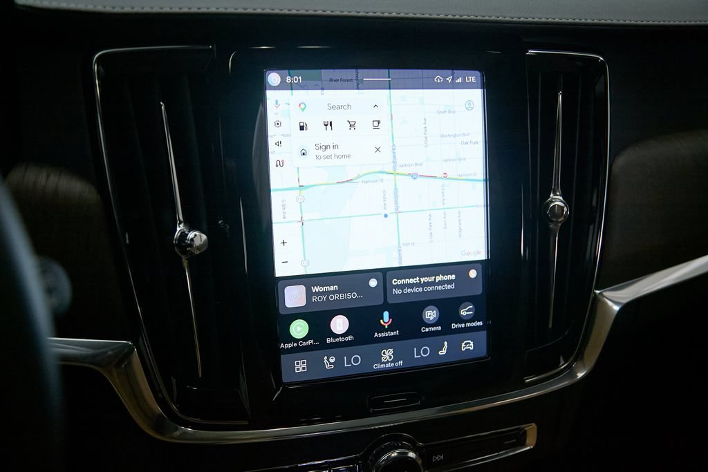 Certified 2025 Volvo V90 B6 Cross Country Ultra AWD/4WD image 19