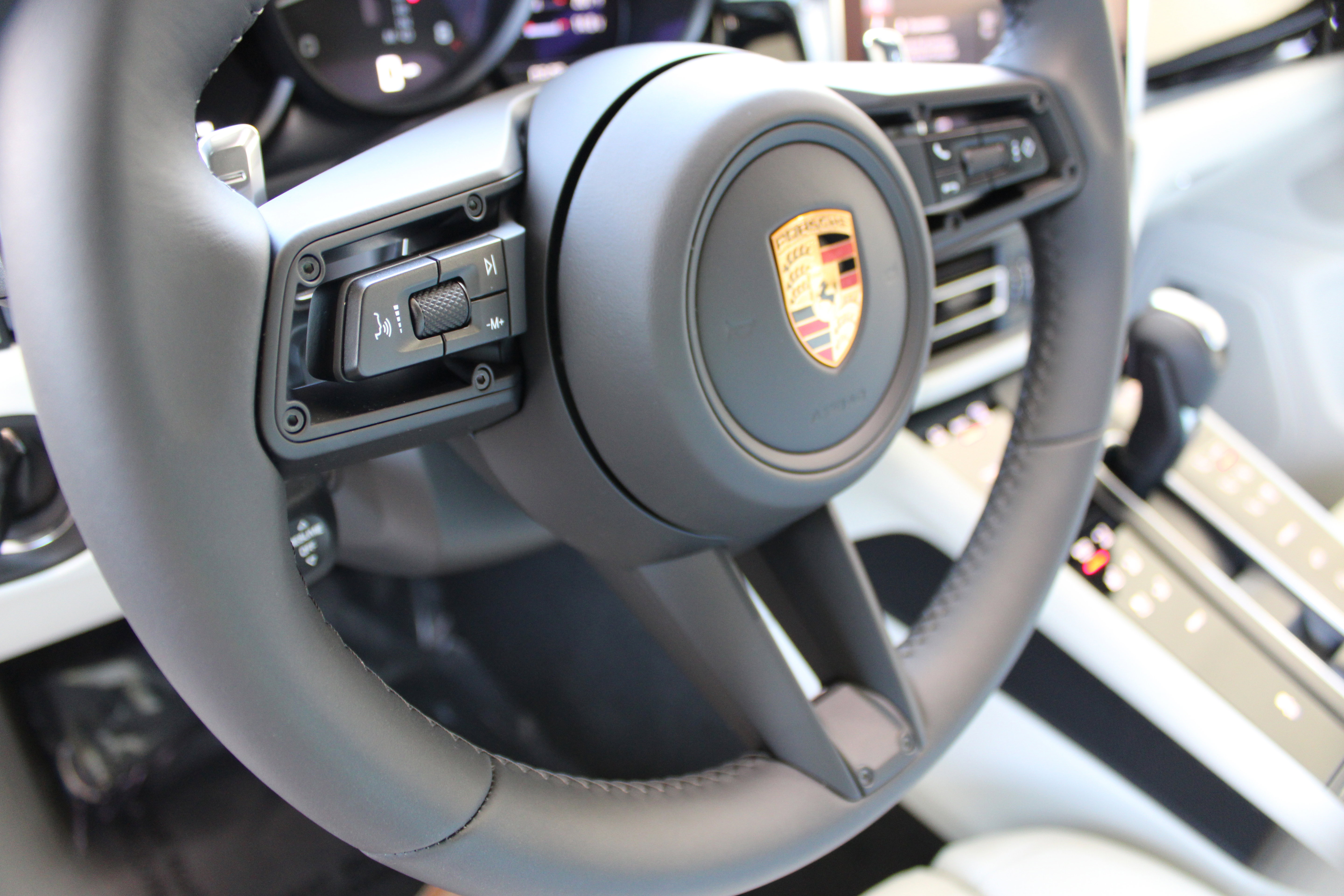 New 2026 Porsche Macan AWD/4WD image 19