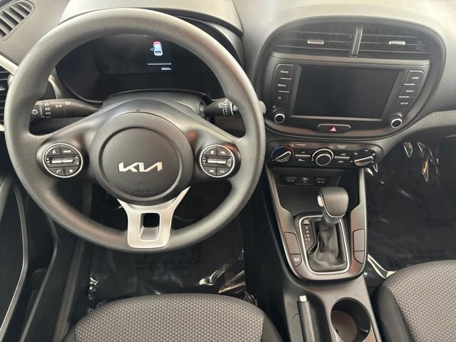 Certified 2025 Kia Soul LX FWD image 24