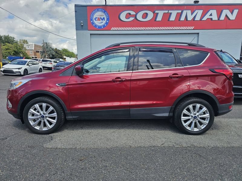 Used 2019 Ford Escape SEL AWD/4WD image 8