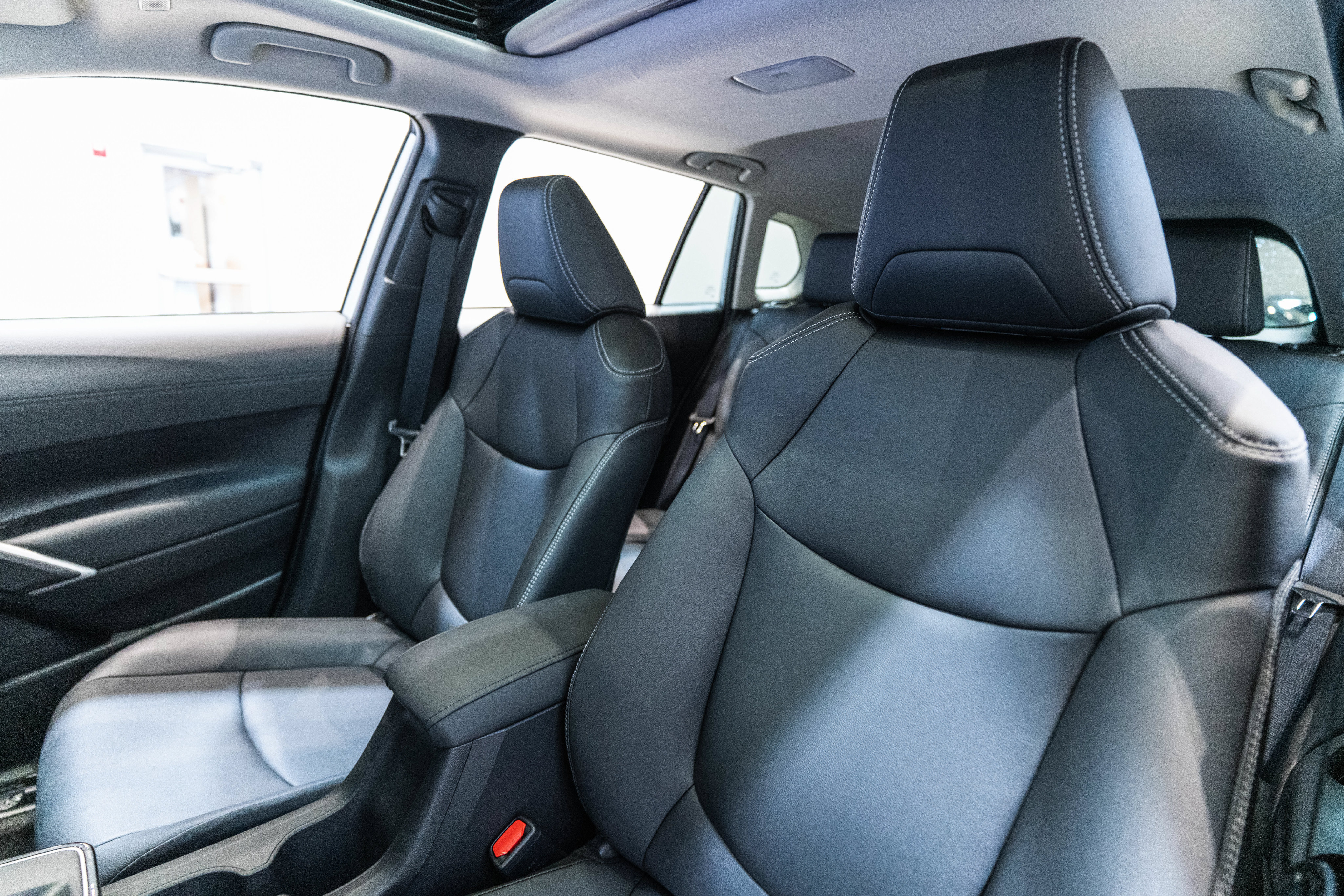 Certified 2026 Toyota Corolla Cross XLE w/ Convenience Package FWD image 6