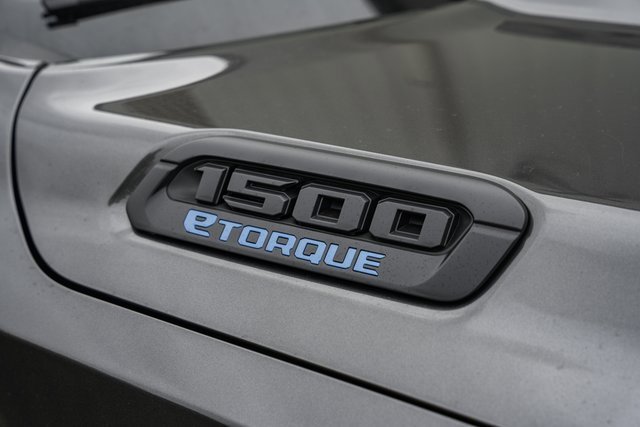 New 2026 RAM 1500 4x4 Crew Cab image 11