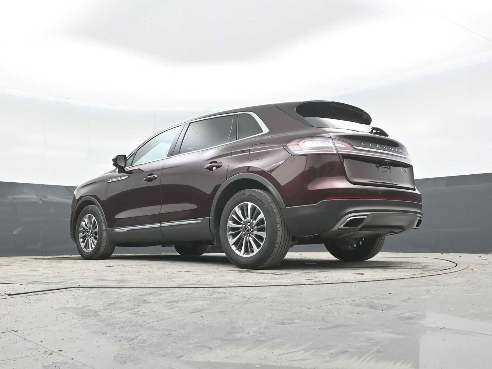 Used 2019 Lincoln Nautilus Select AWD/4WD image 41