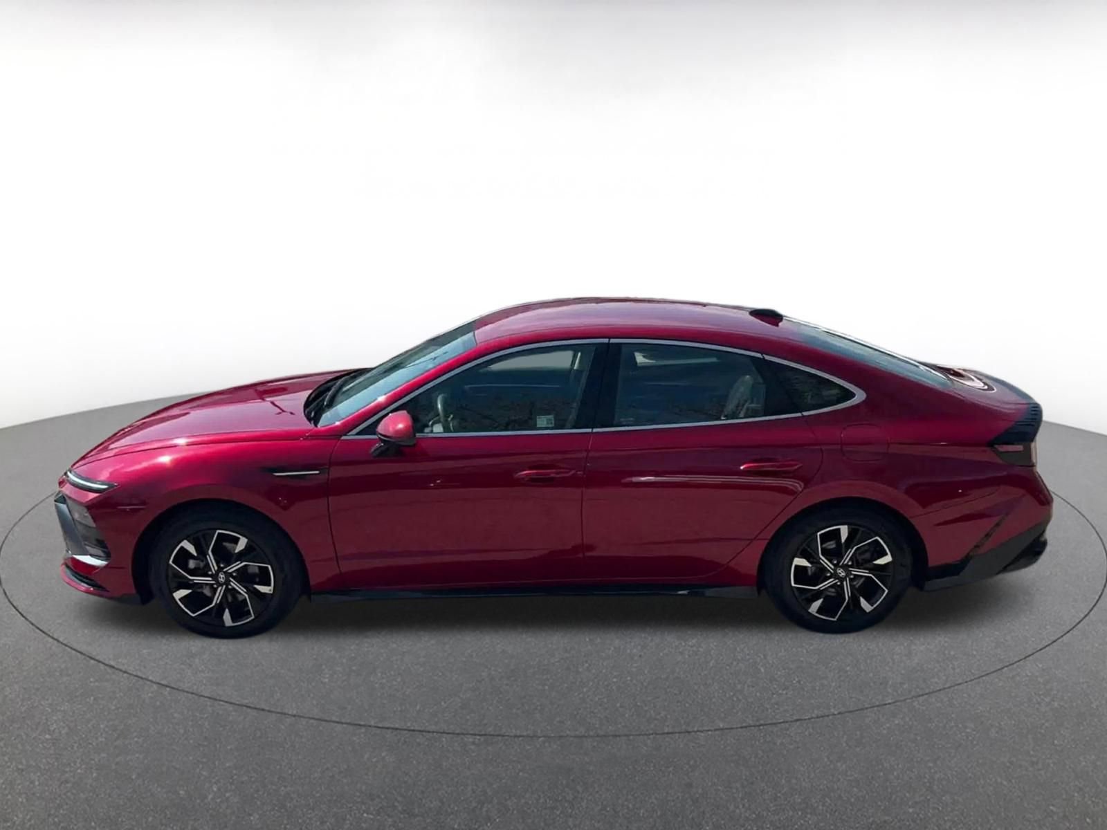 Used 2025 Hyundai Sonata SEL FWD image 9