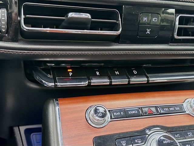 Used 2021 Lincoln Aviator Reserve w/ Equipment Group 202A AWD/4WD image 19