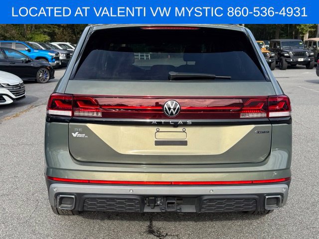 Certified 2025 Volkswagen Atlas Peak Edition SE AWD/4WD image 6