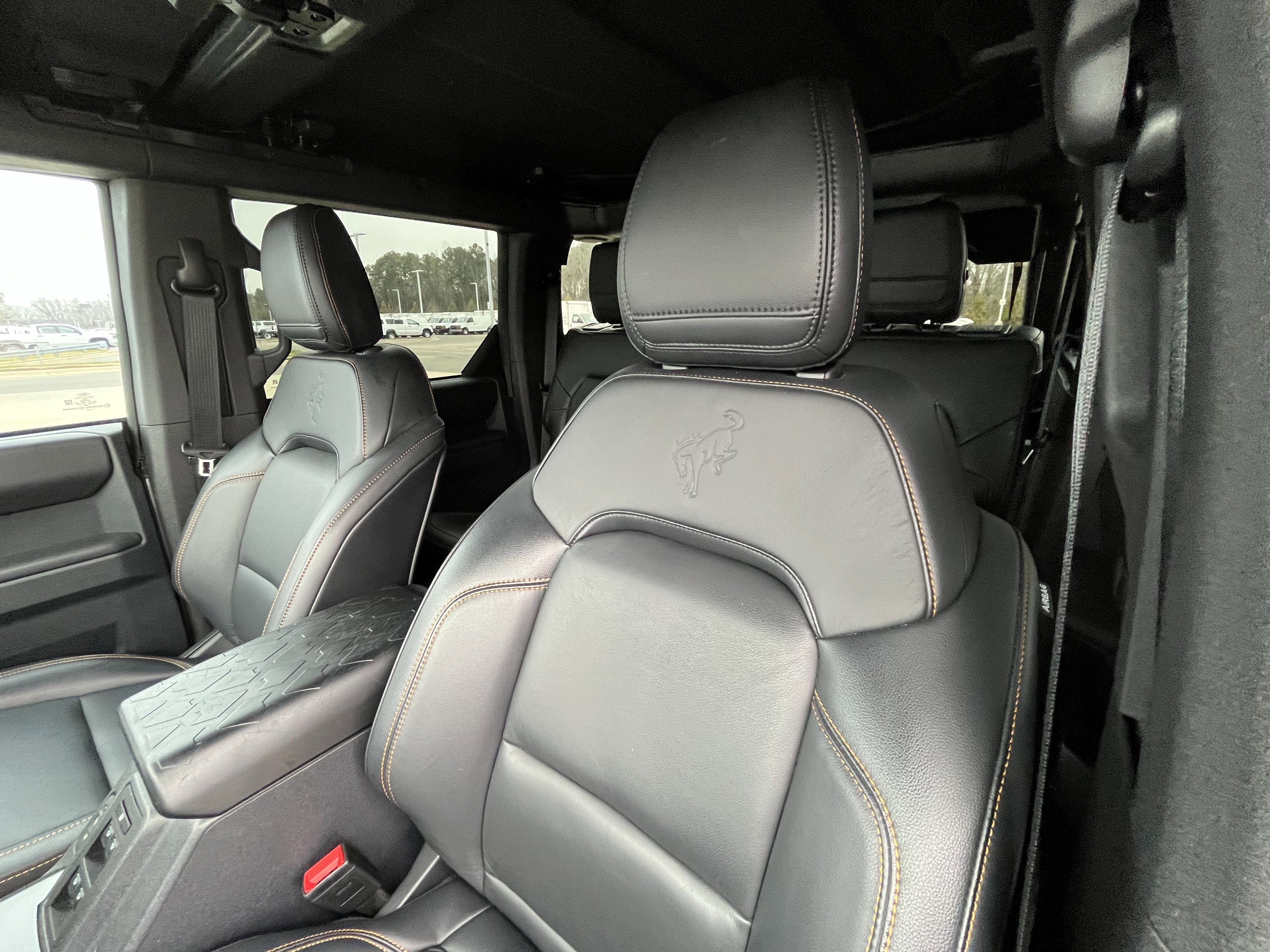 Used 2024 Ford Bronco Badlands image 16