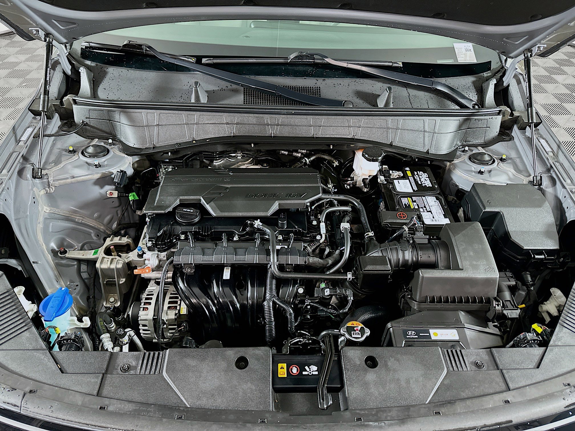 Used 2024 Hyundai Kona SE image 32