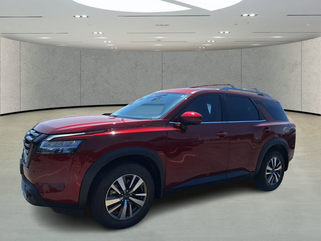 Used 2024 Nissan Pathfinder SL w/ Black Appearance Package