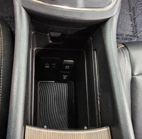 Used 2015 Chrysler 200 C w/ Navigation & Sound Group I FWD image 21