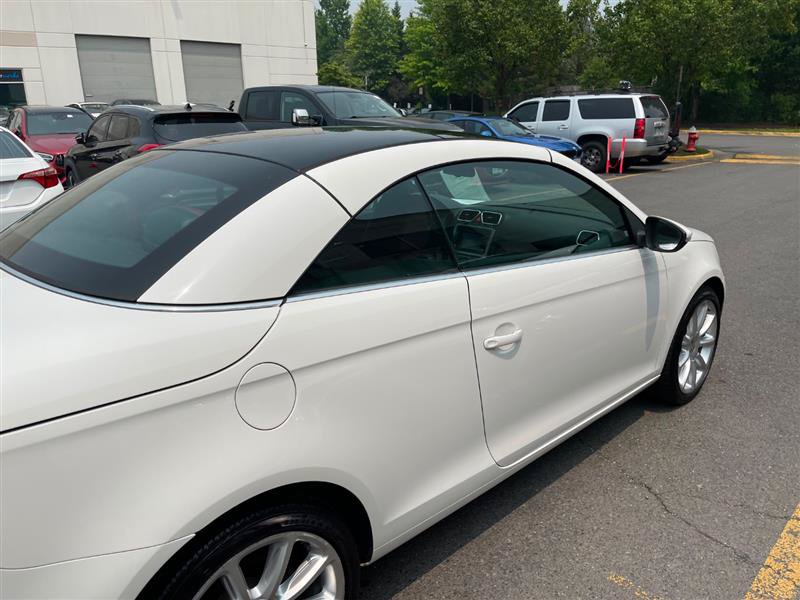 Used 2011 Volkswagen Eos Lux FWD image 58