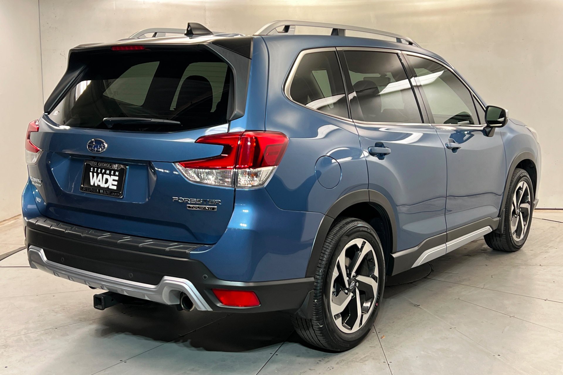 Used 2024 Subaru Forester Touring w/ POP Package 3 AWD/4WD image 6
