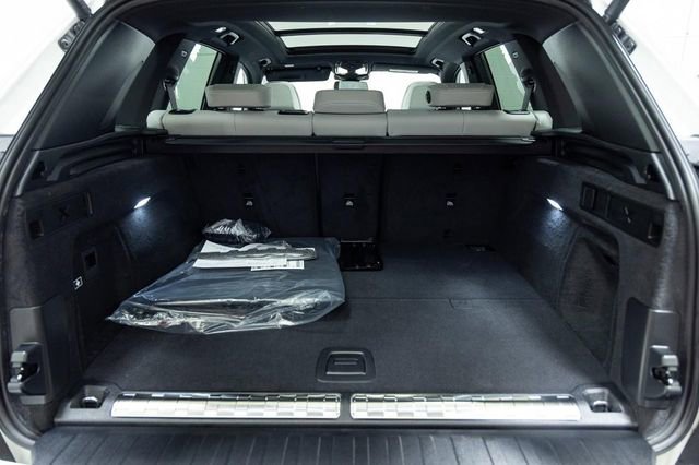 New 2026 BMW X5 xDrive50e w/ M Sport Package image 13