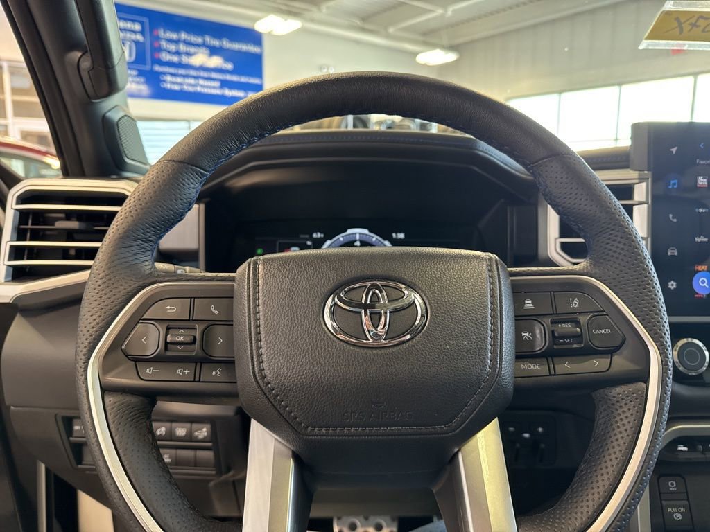 Used 2025 Toyota Sequoia Platinum w/ TRD Off-Road Package AWD/4WD image 20