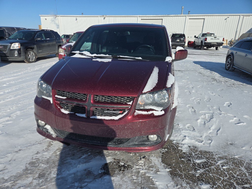 Used 2019 Dodge Grand Caravan GT image 3