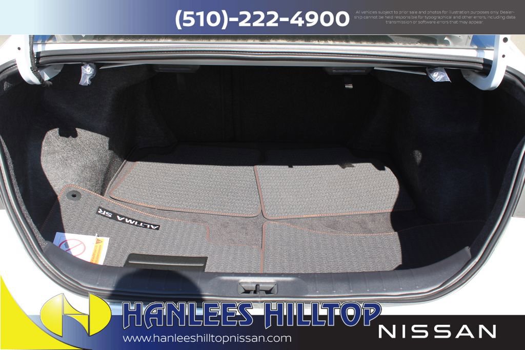 New 2025 Nissan Altima 2.5 SR image 10