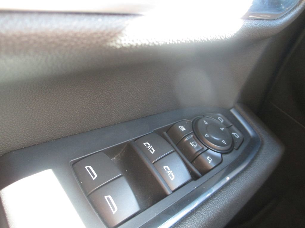Used 2025 Chevrolet Silverado 3500 LTZ w/ LTZ Plus Package AWD/4WD image 31