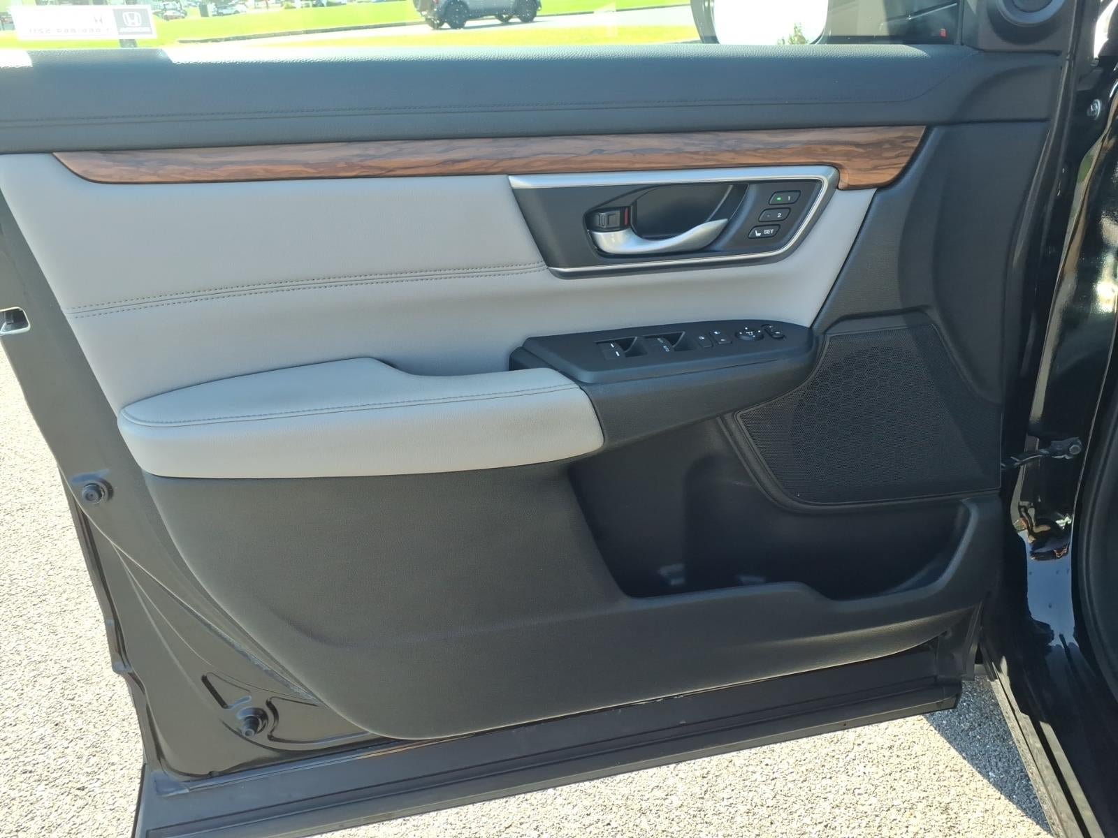 Used 2020 Honda CR-V Touring image 18