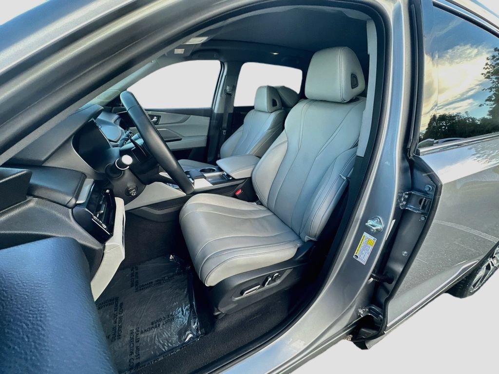 Used 2023 Acura MDX w/ Technology Package FWD image 21