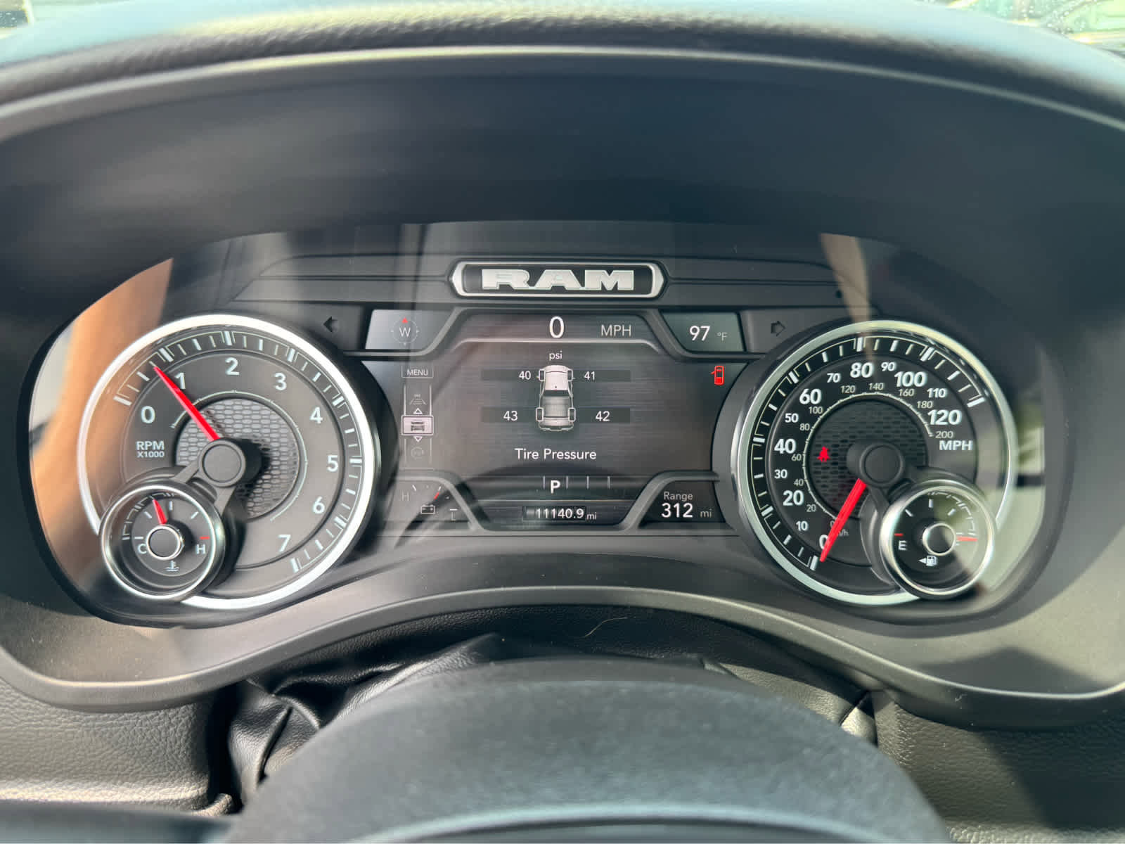 Used 2025 RAM 1500 Big Horn image 25
