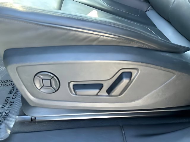 Used 2025 Audi Q3 2.0T Premium AWD/4WD image 24